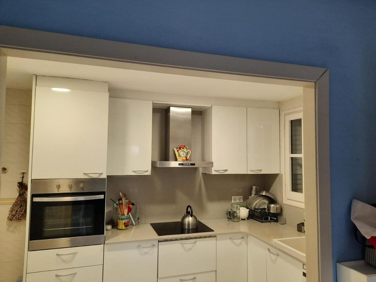 Apartamento Cosy House With Garden Infront Of The Sea Creixell Exterior foto
